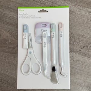 Cricut basic tool set